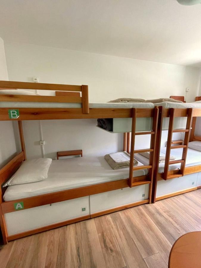 Jardim Botanico House Hostel Curitiba Luaran gambar