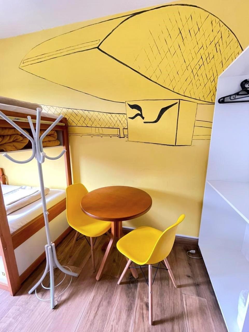 Jardim Botanico House Hostel Curitiba Luaran gambar