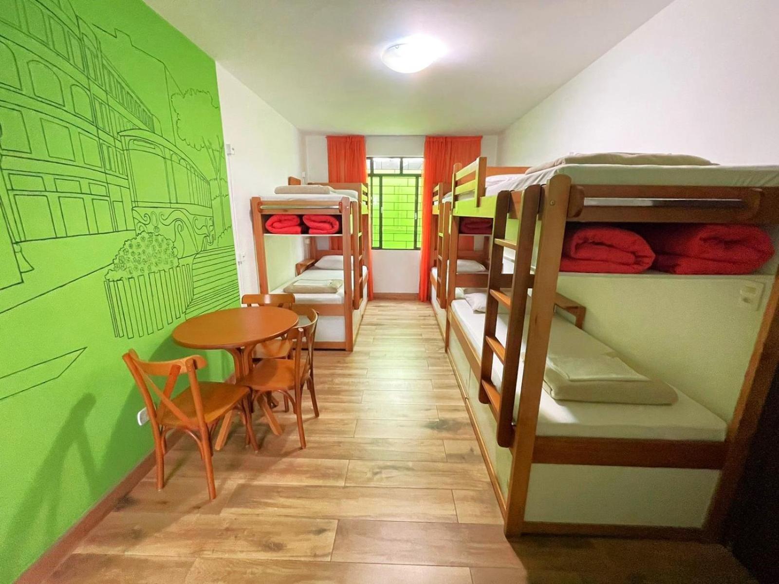 Jardim Botanico House Hostel Curitiba Luaran gambar