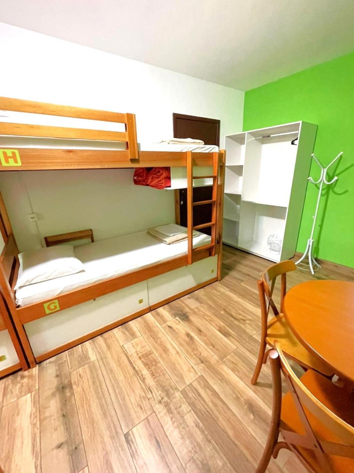 Jardim Botanico House Hostel Curitiba Luaran gambar