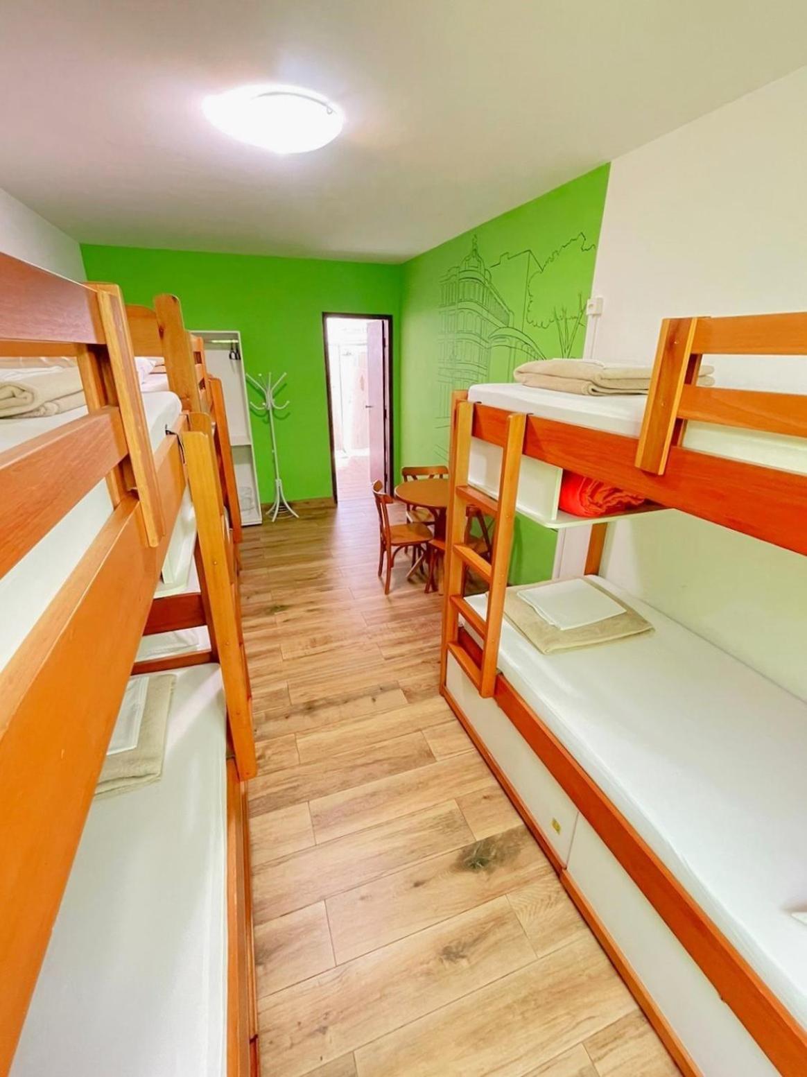 Jardim Botanico House Hostel Curitiba Luaran gambar