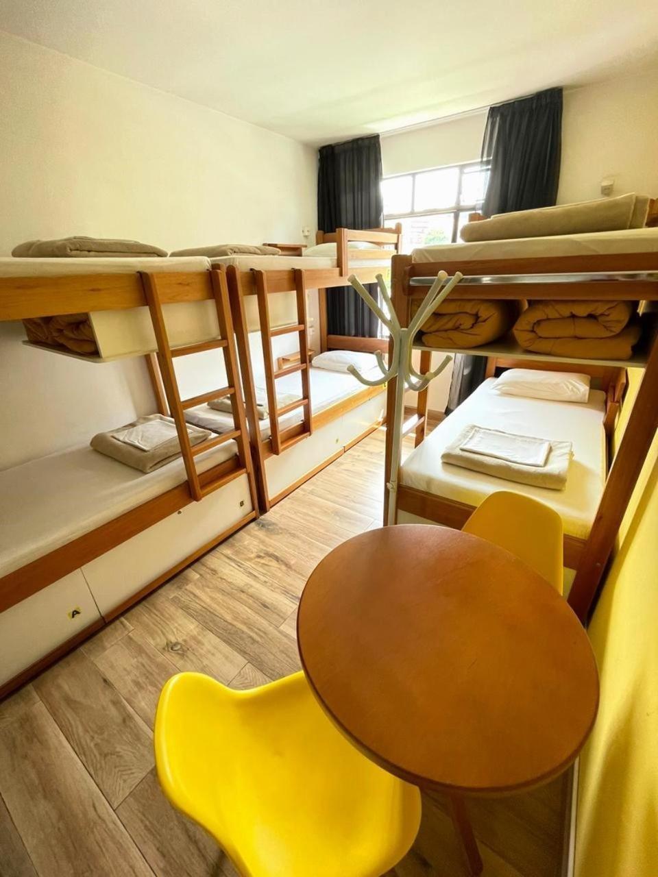 Jardim Botanico House Hostel Curitiba Luaran gambar