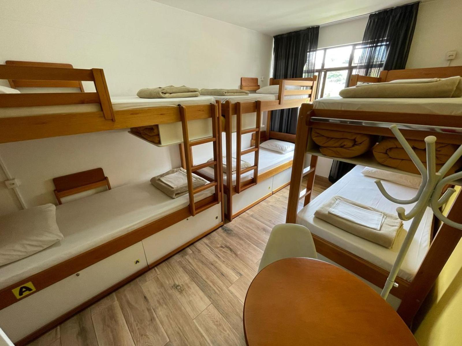 Jardim Botanico House Hostel Curitiba Luaran gambar