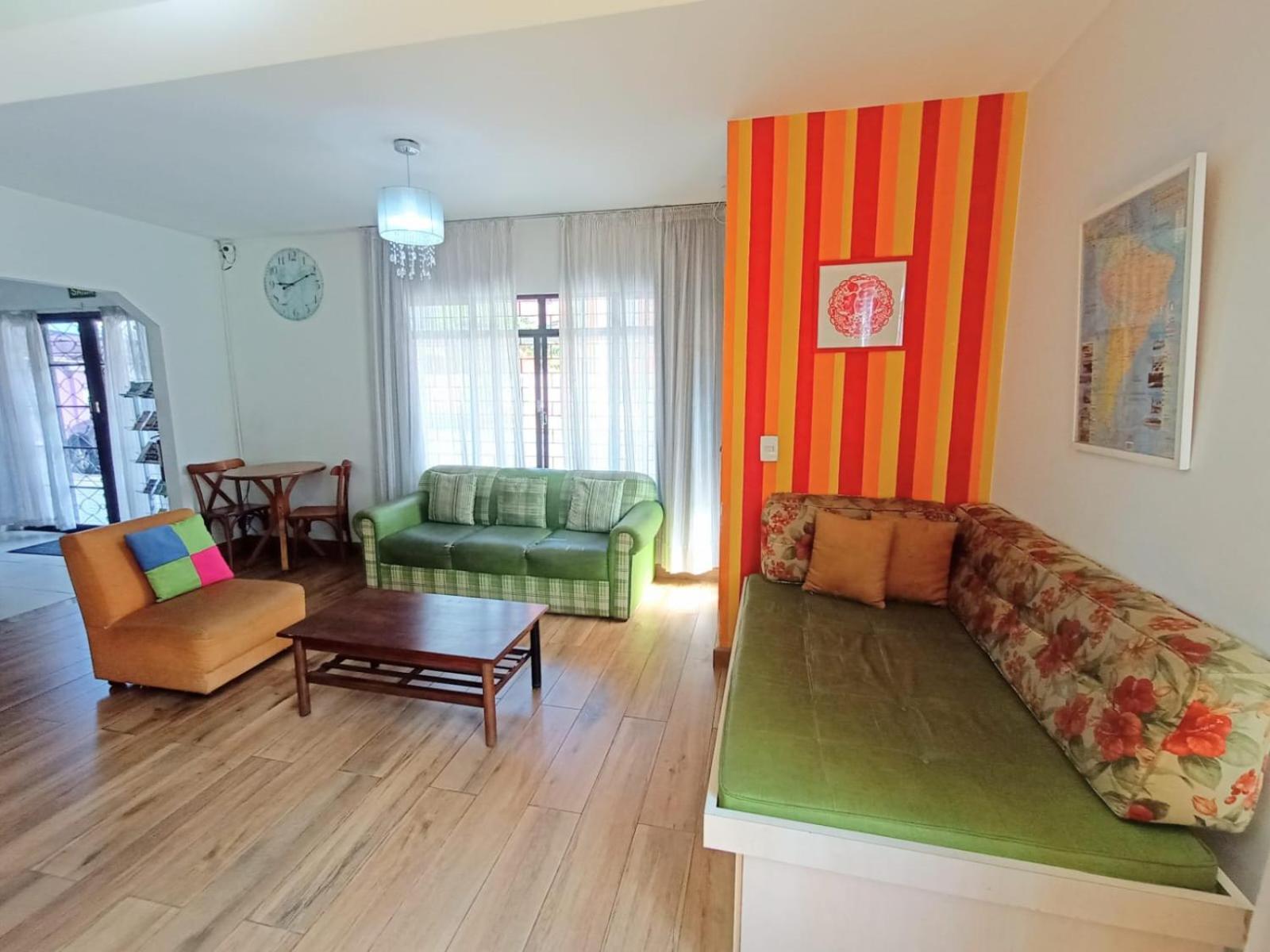 Jardim Botanico House Hostel Curitiba Luaran gambar