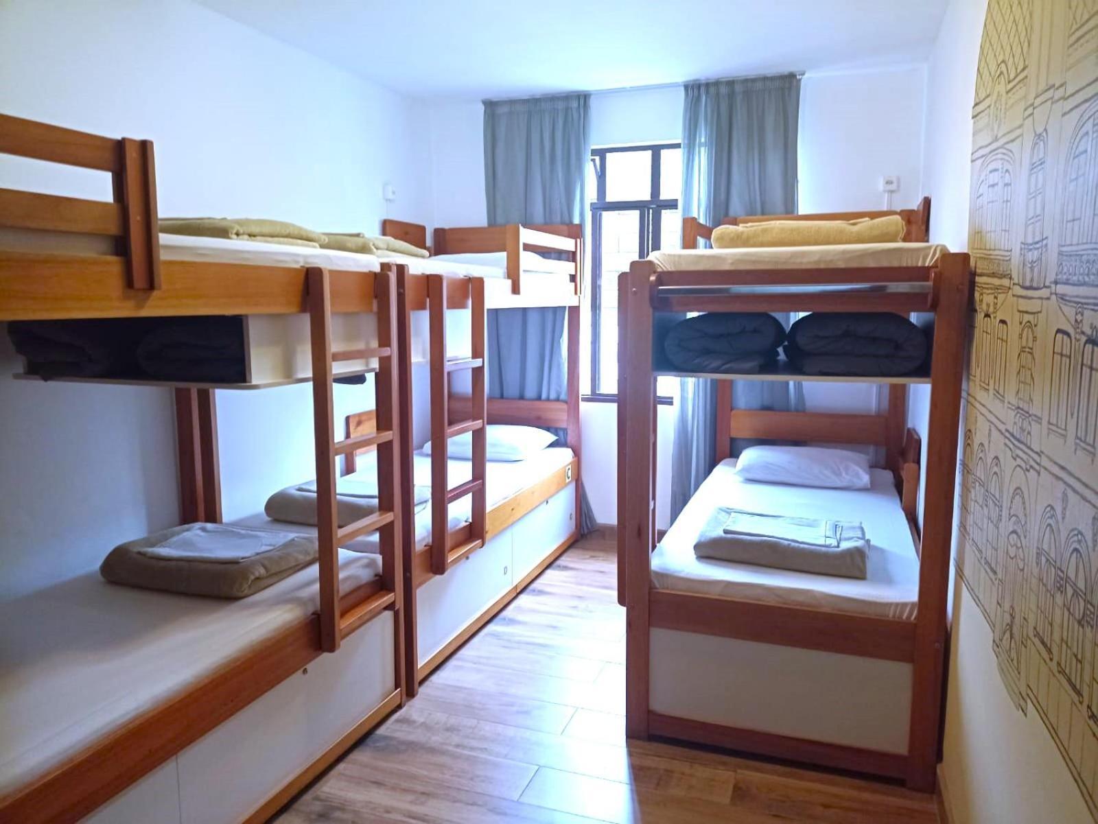 Jardim Botanico House Hostel Curitiba Luaran gambar