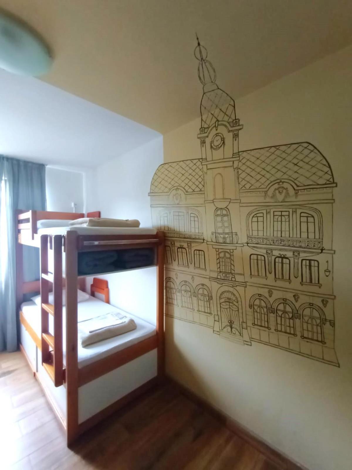 Jardim Botanico House Hostel Curitiba Luaran gambar